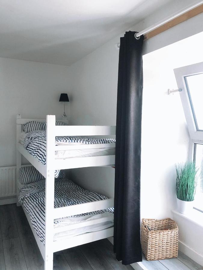 Lahinch -Beach -Surf- Hostel Buitenkant foto
